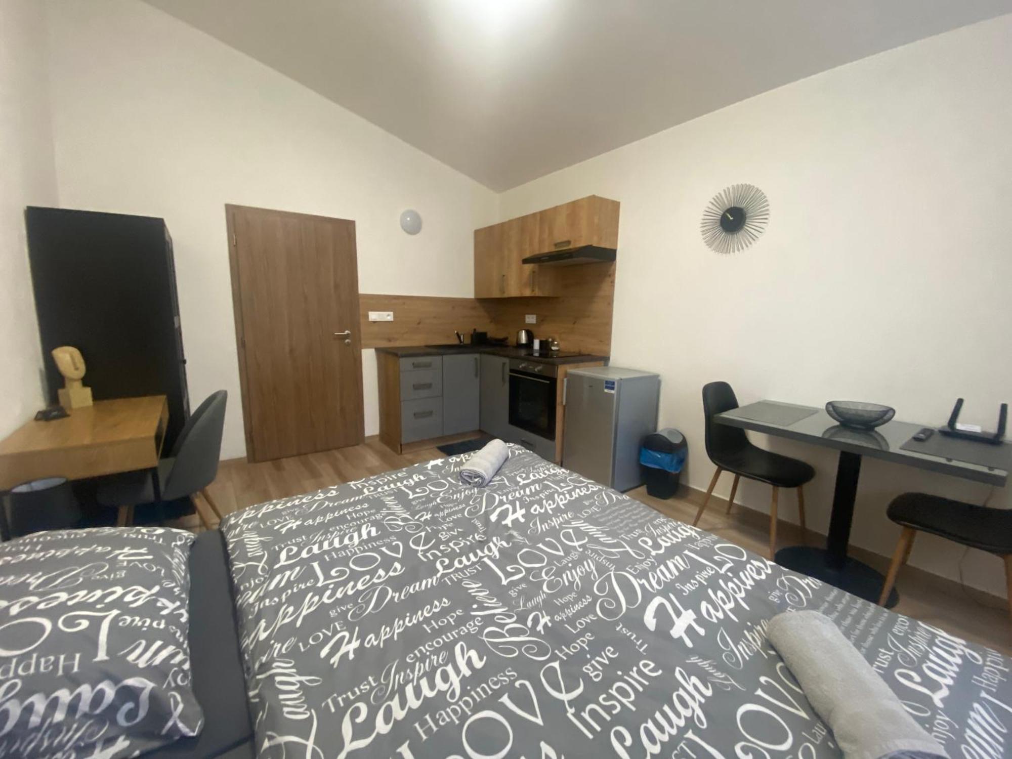 Cerna Ruze - Apartman 7 Plzeň Eksteriør bilde