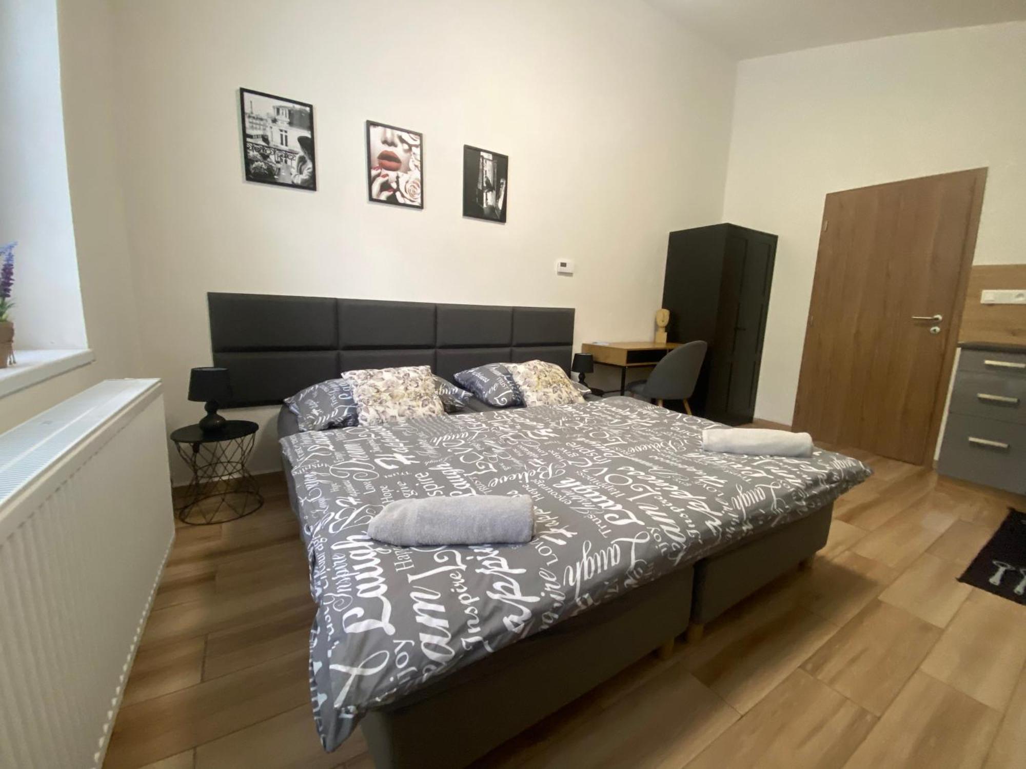 Cerna Ruze - Apartman 7 Plzeň Eksteriør bilde