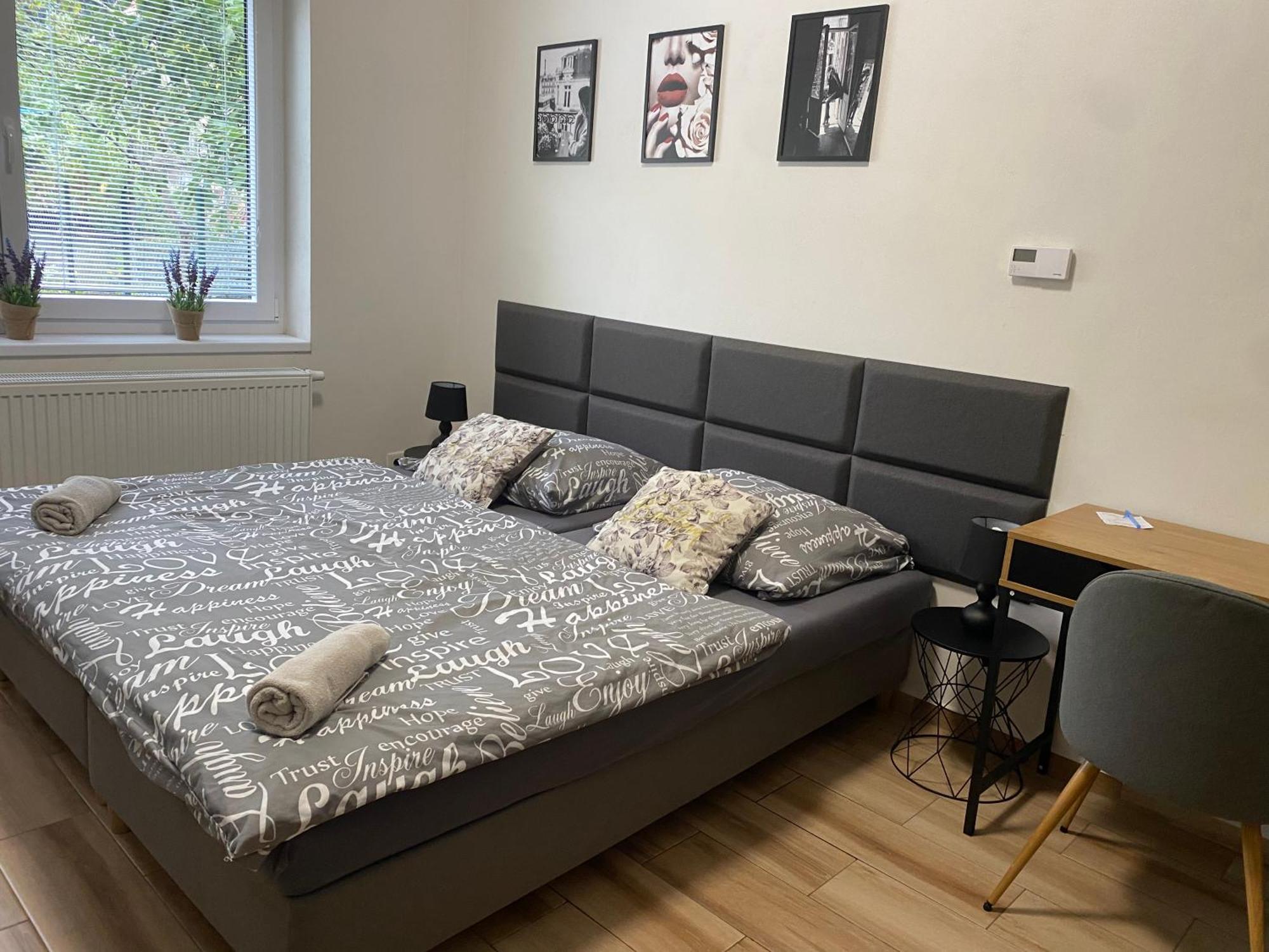 Cerna Ruze - Apartman 7 Plzeň Eksteriør bilde